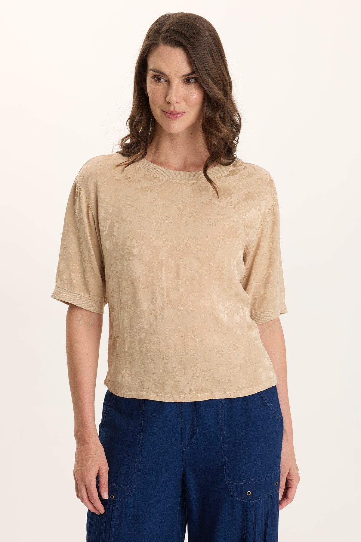 Chelan Textured Satin Casual Fit Top