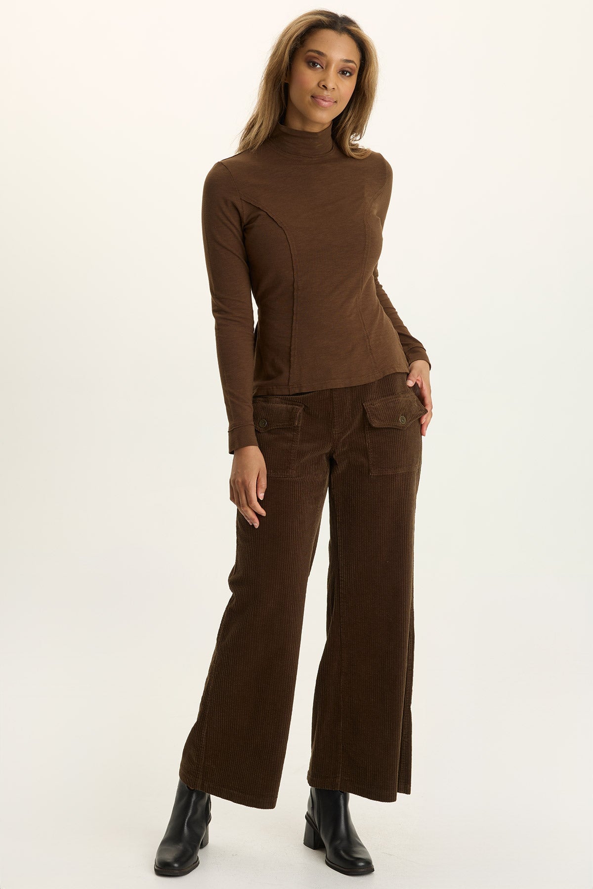 Veera Wide-Leg Corduroy Pant