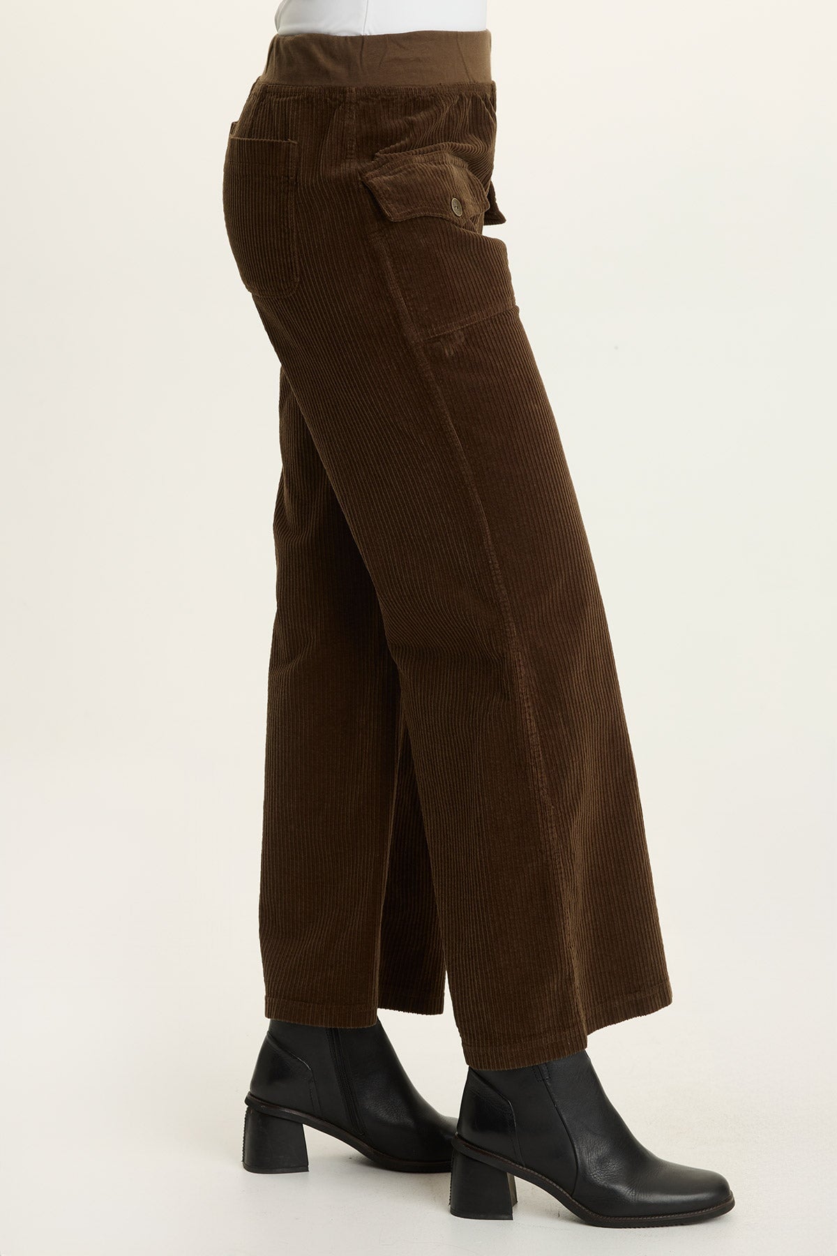 Veera Wide-Leg Corduroy Pant